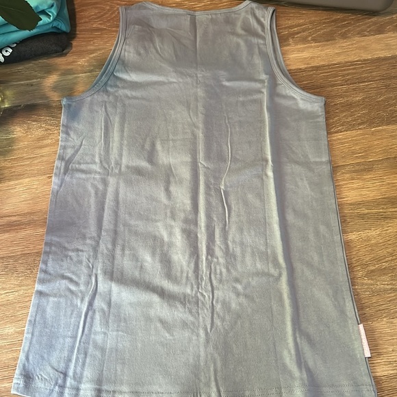✌️Rare Dutch tank top size small - Picture 5 of 5